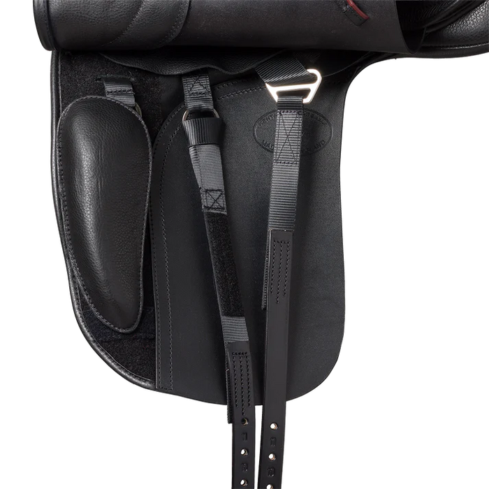 Kent & Masters 17.5" Adjustable Tree R-Series Dressage Black