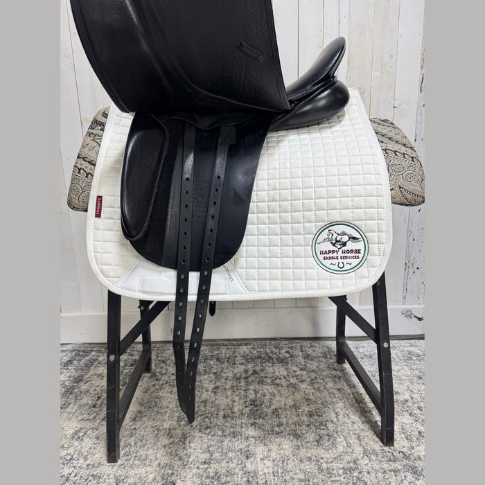 CONS-3478 17.5" Medium Tree County Perfection Dressage Black