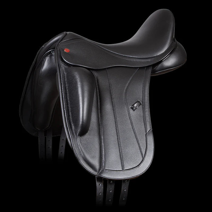 Kent & Masters 17.5" Adjustable Tree Competition Monoflap Dressage Black