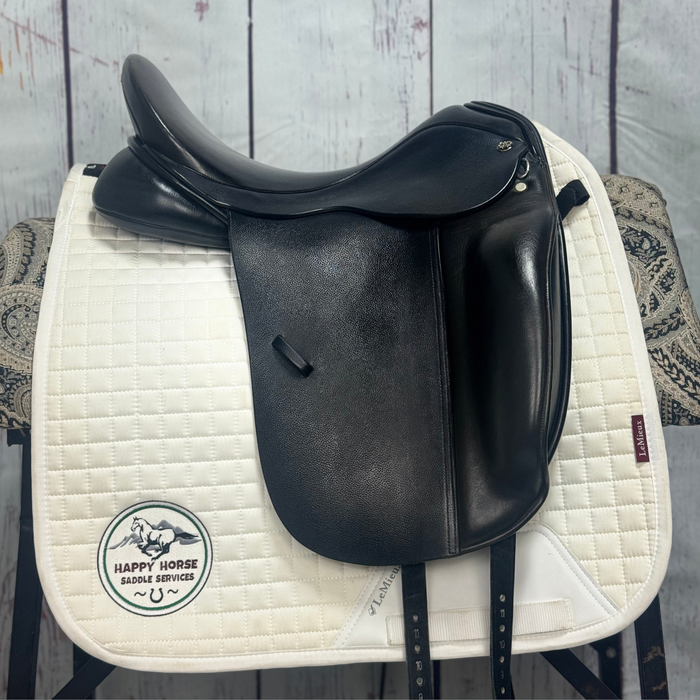 CONS-3456 17.5" XW Tree Trilogy Debbie McDonald Dressage Black
