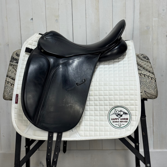 CONS-3478 17.5" Medium Tree County Perfection Dressage Black