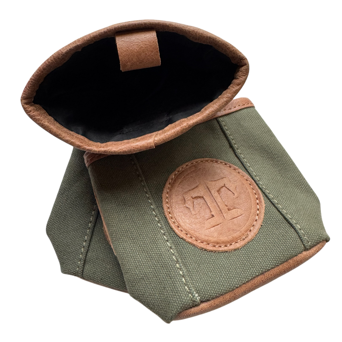 BARN TREAT POUCH