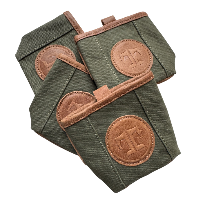 BARN TREAT POUCH