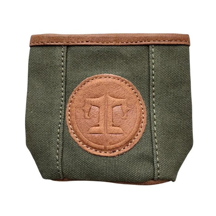 BARN TREAT POUCH